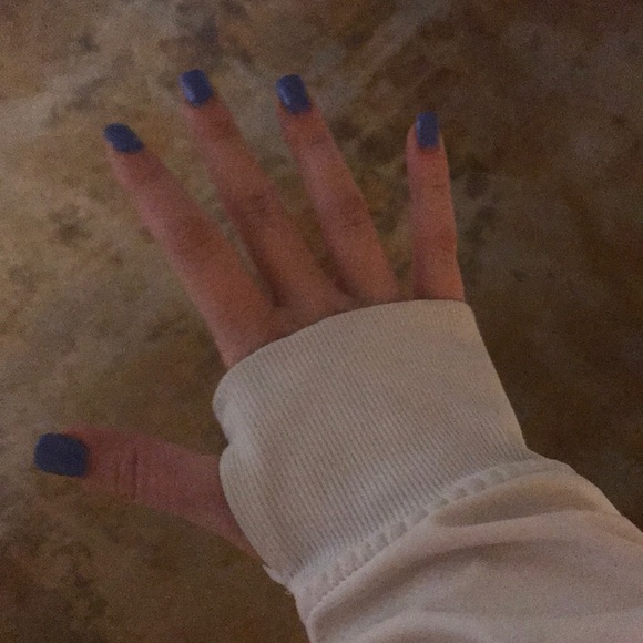 White zip up - Picture 6 of 7